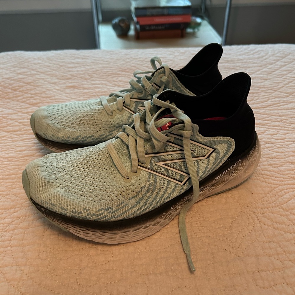 NB Fresh Foam 1080v11 - Picture 2 of 6
